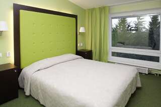 Отель Pühajärve Spa & Holiday Resort Отепя Двухместный номер с 1 кроватью или 2 отдельными кроватями, доступ к бассейну-5